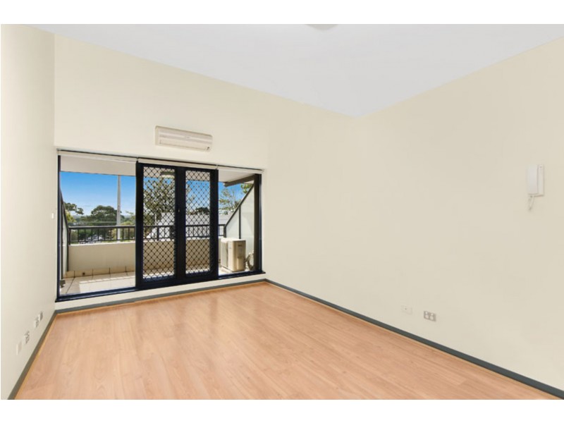 204/128 Sailors Bay Rd, Northbridge NSW 2063