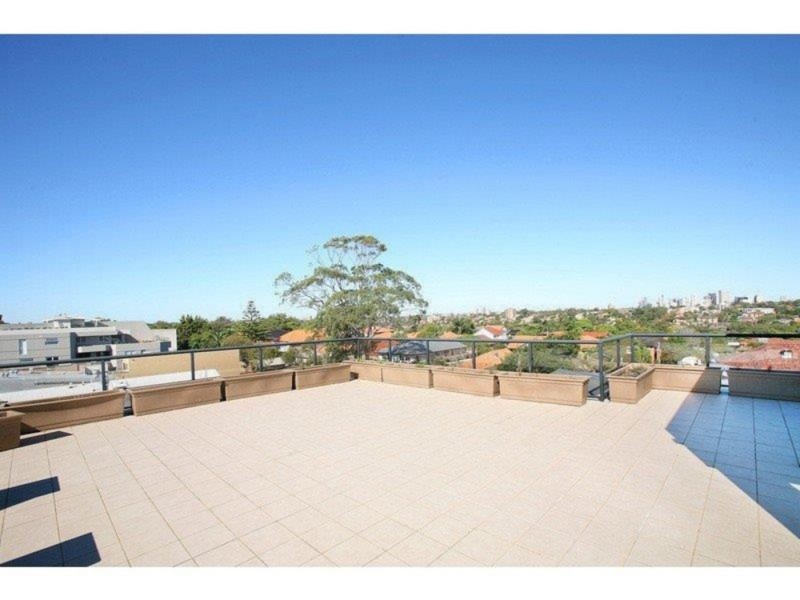 204/128 Sailors Bay Rd, Northbridge NSW 2063