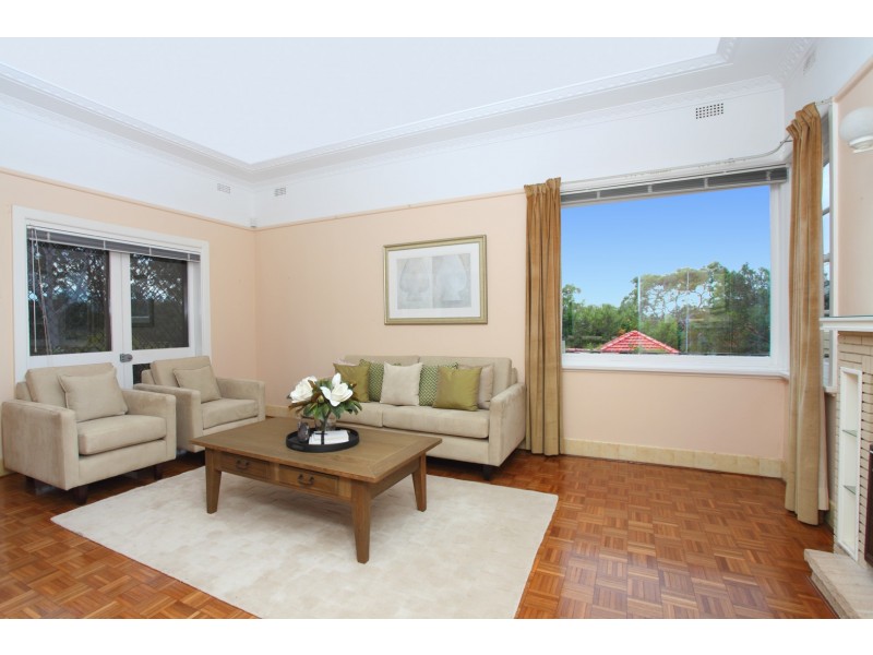 12 Rockley Street, Castlecrag NSW 2068