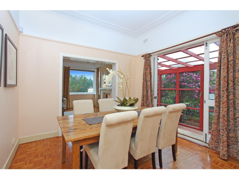 12 Rockley Street, Castlecrag NSW 2068