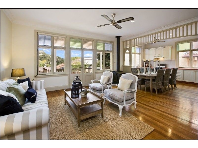 76 Centennial Avenue, Chatswood NSW 2067