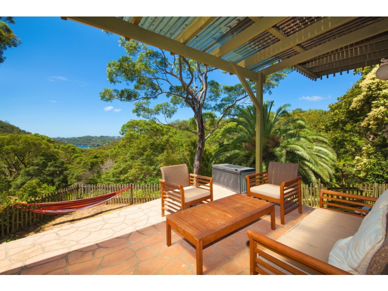 70 Sugarloaf Crescent, Castlecrag NSW 2068