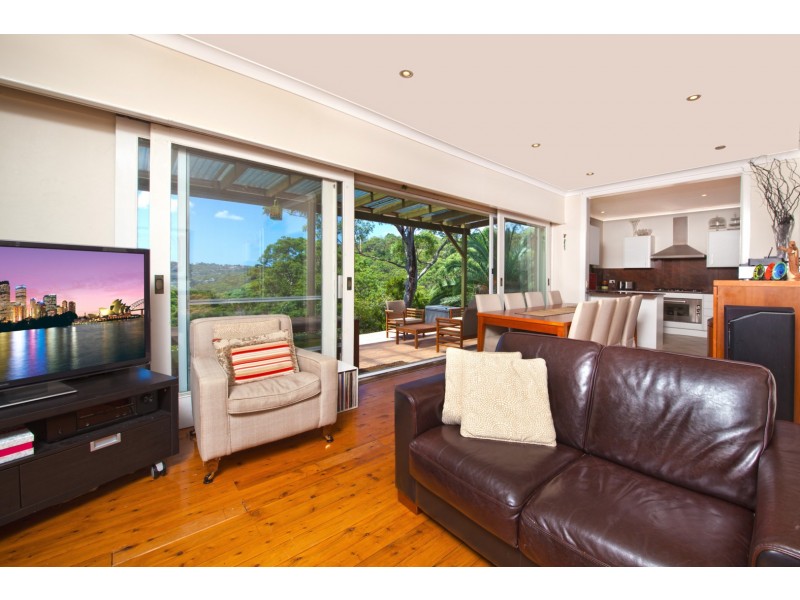 70 Sugarloaf Crescent, Castlecrag NSW 2068