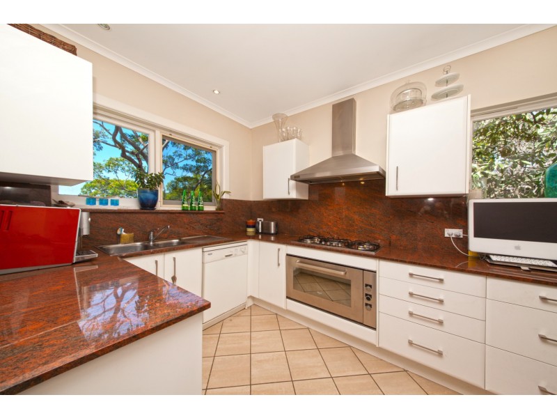 70 Sugarloaf Crescent, Castlecrag NSW 2068