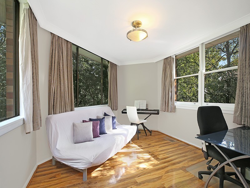 15 Cramer Crescent, Chatswood NSW 2067