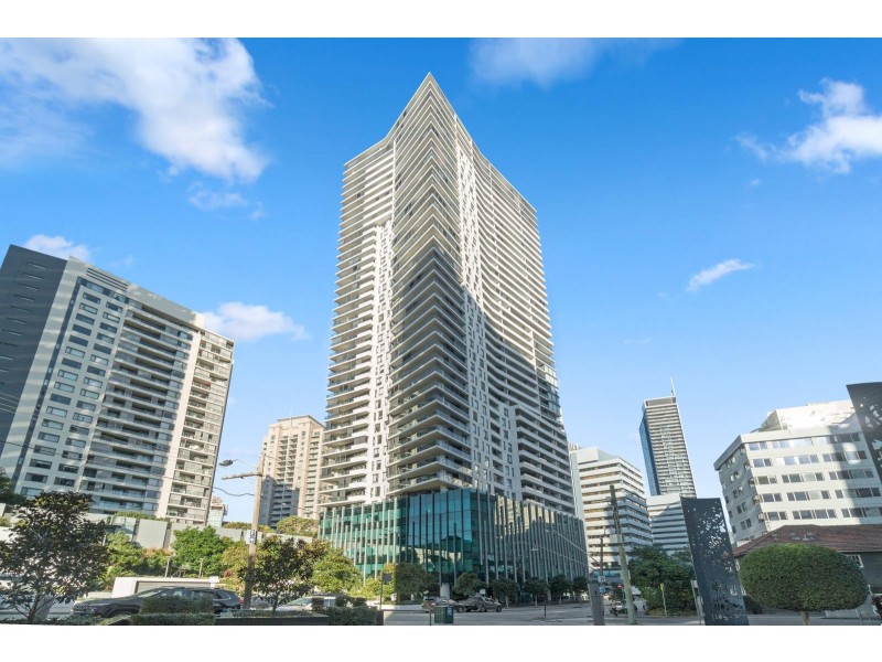 2401/7 Railway St, Chatswood NSW 2067