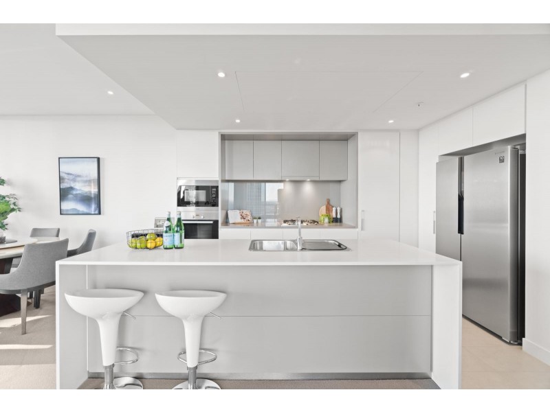 2401/7 Railway St, Chatswood NSW 2067