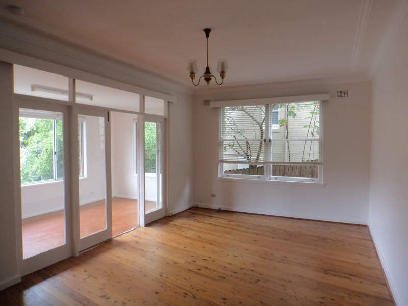 104 Sugarloaf Crescent, Castlecrag NSW 2068