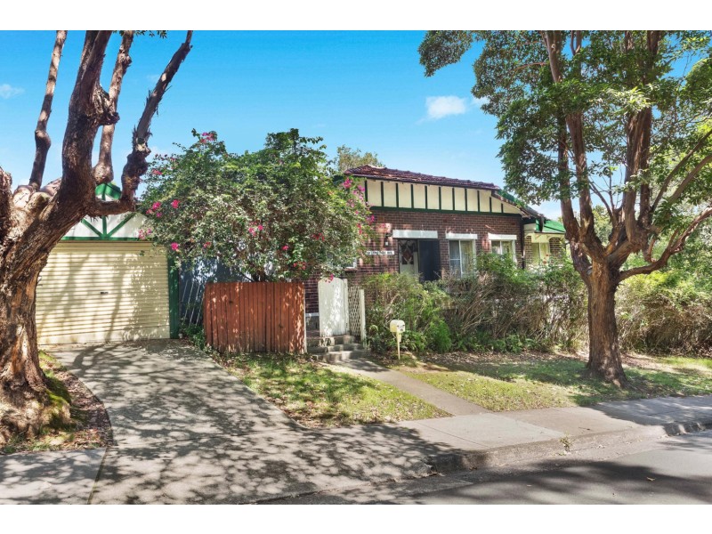 19 Lone Pine Avenue, Chatswood NSW 2067