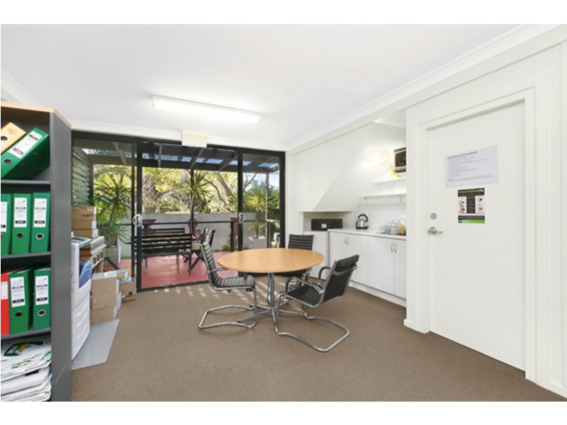 159 Eastern Valley Way, Middle Cove NSW 2068