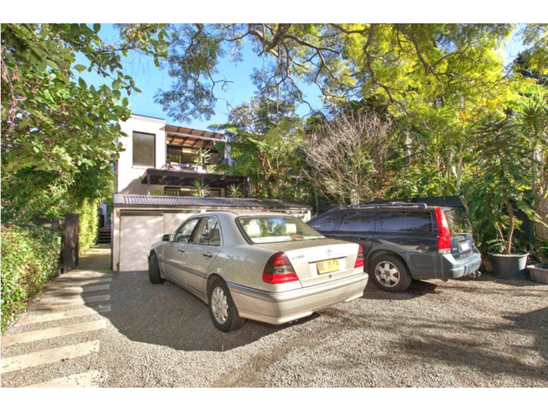 159 Eastern Valley Way, Middle Cove NSW 2068