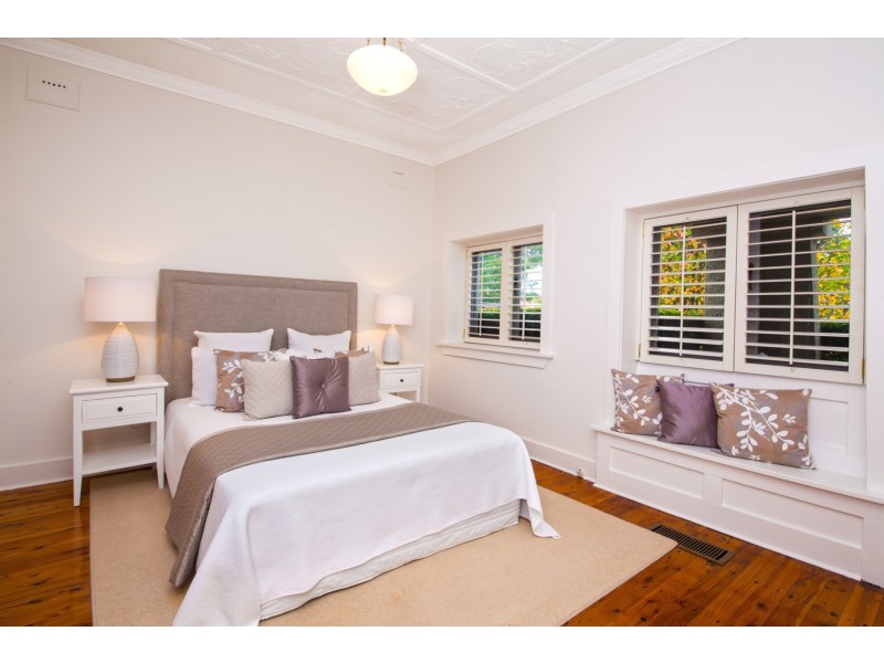 37 Glover Street, Willoughby NSW 2068