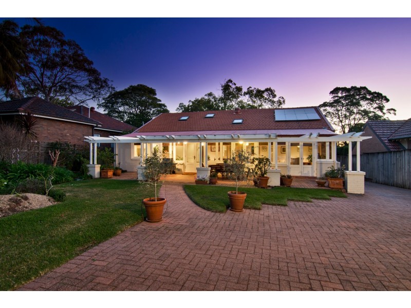 7 Clermiston Avenue, Roseville NSW 2069