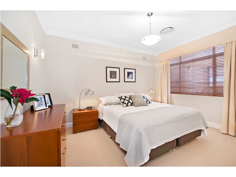 17 Deepwater Road, Castle Cove NSW 2069