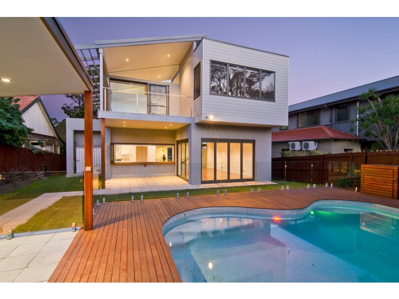 9 Holdsworth Avenue, St Leonards NSW 2065