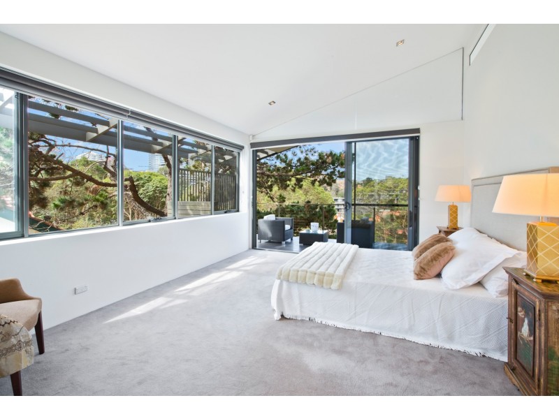 9 Holdsworth Avenue, St Leonards NSW 2065