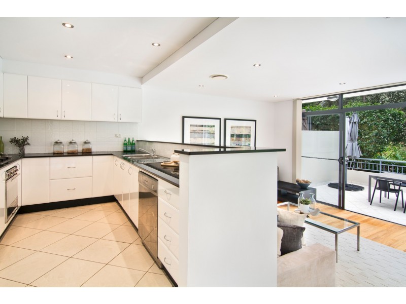 12a Sylvia Street, Chatswood NSW 2067