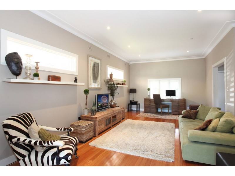 4 Cevu Avenue, Willoughby NSW 2068