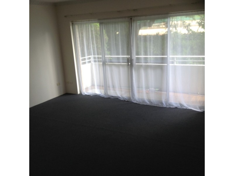 2/20 Hampden Road, Artarmon NSW 2064