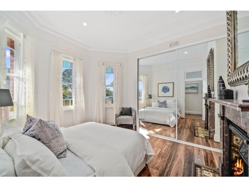 8 Holland Street, Chatswood NSW 2067