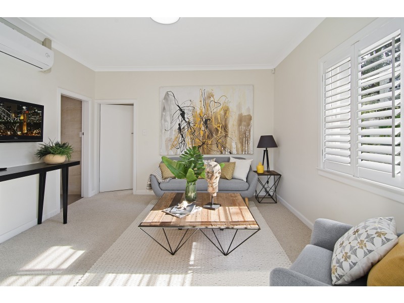 1 Victoria Avenue, Middle Cove NSW 2068