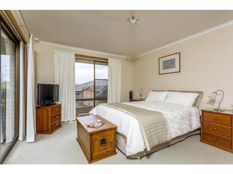 9 Sculthorpe Place, Norwood TAS 7250