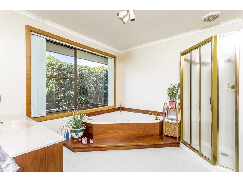 9 Sculthorpe Place, Norwood TAS 7250