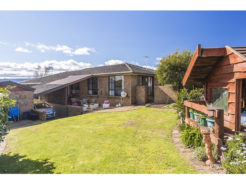 9 Sculthorpe Place, Norwood TAS 7250