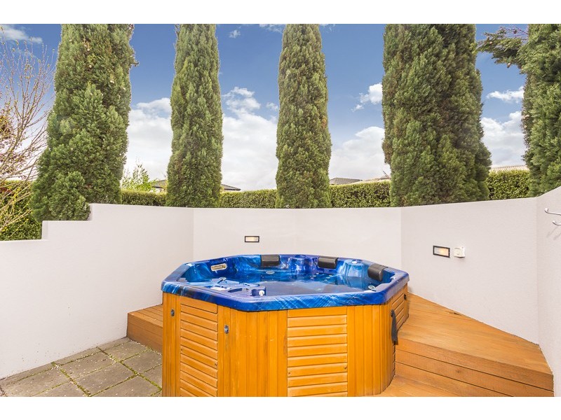 3 Woodford Glade, Newstead TAS 7250