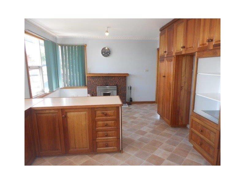 42 Tompsons Lane, Newnham TAS 7248