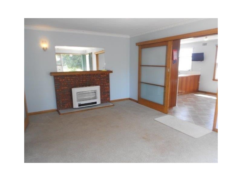 42 Tompsons Lane, Newnham TAS 7248