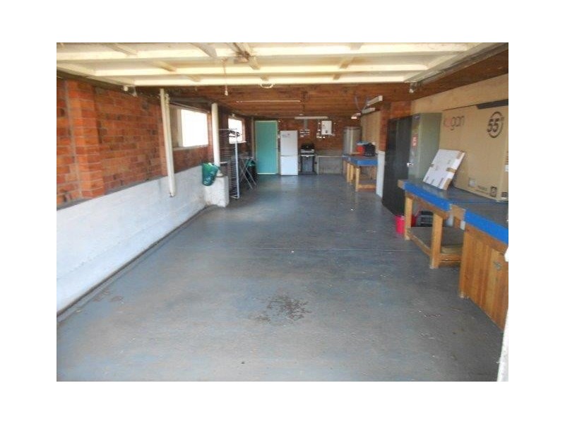 42 Tompsons Lane, Newnham TAS 7248