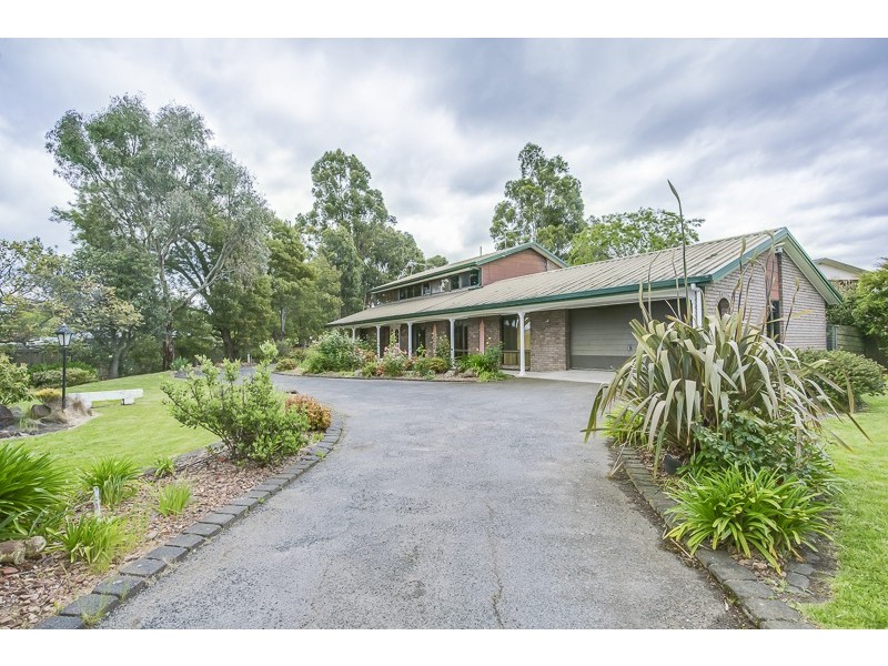 16 Cromwell St, Perth TAS 7300