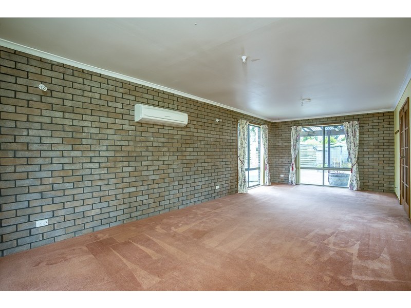 16 Cromwell St, Perth TAS 7300