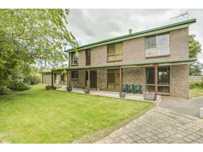 16 Cromwell St, Perth TAS 7300