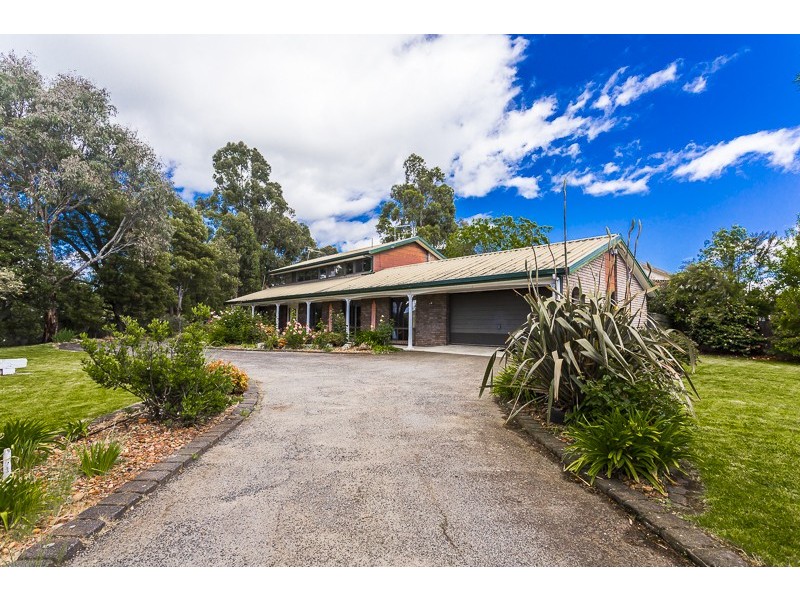 16 Cromwell St, Perth TAS 7300