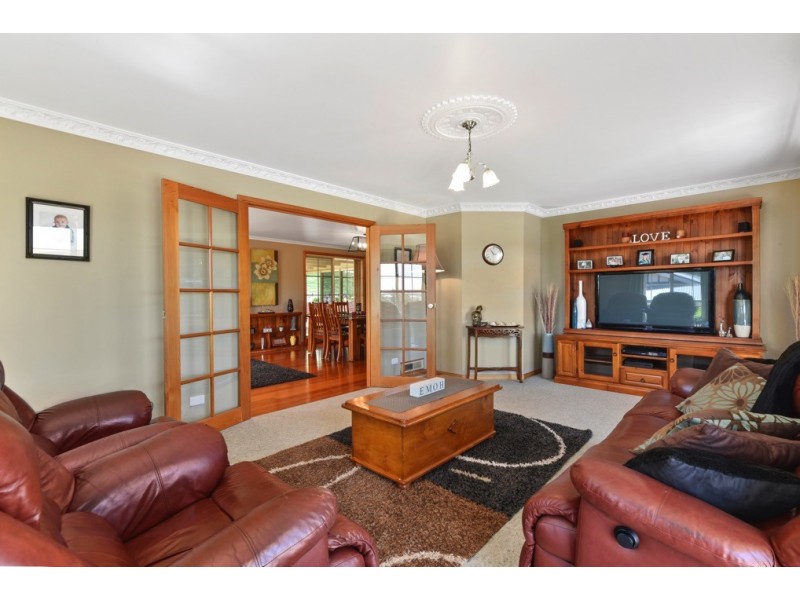 9 Pinsley Drive, St Leonards TAS 7250