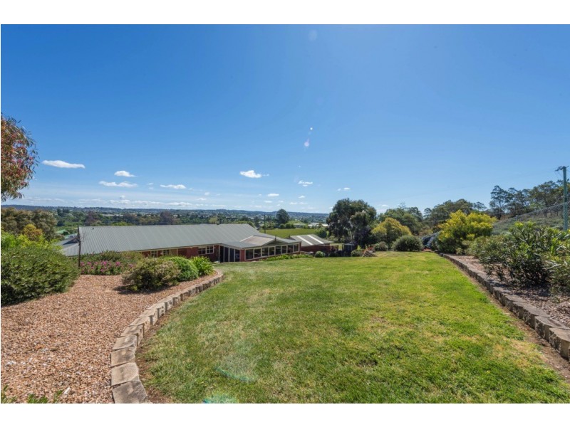 9 Pinsley Drive, St Leonards TAS 7250