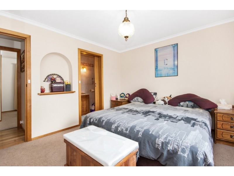 13 Country Club Ave, Prospect Vale TAS 7250