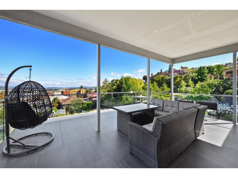 4/4a Elizabeth Street, Launceston TAS 7250