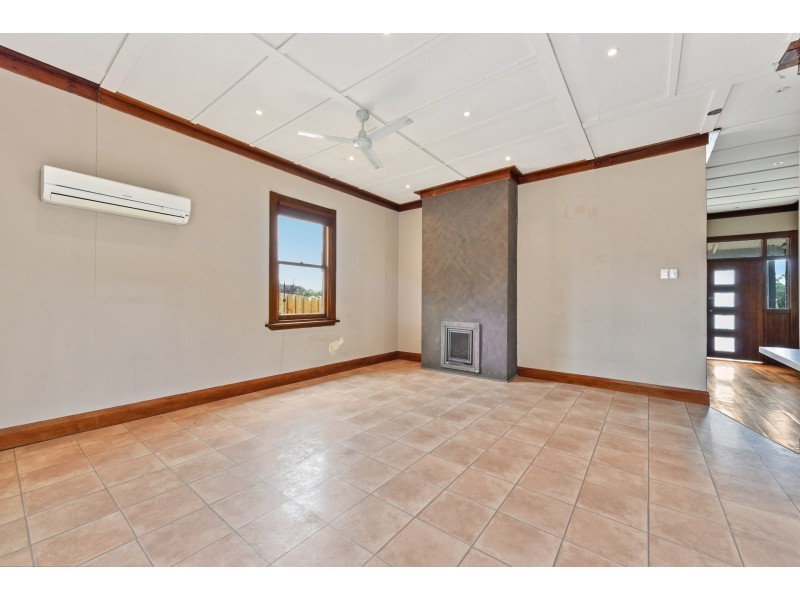 15 Basin Rd, West Launceston TAS 7250