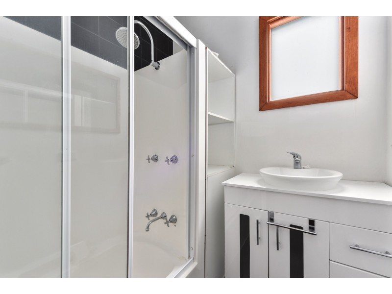 15 Basin Rd, West Launceston TAS 7250