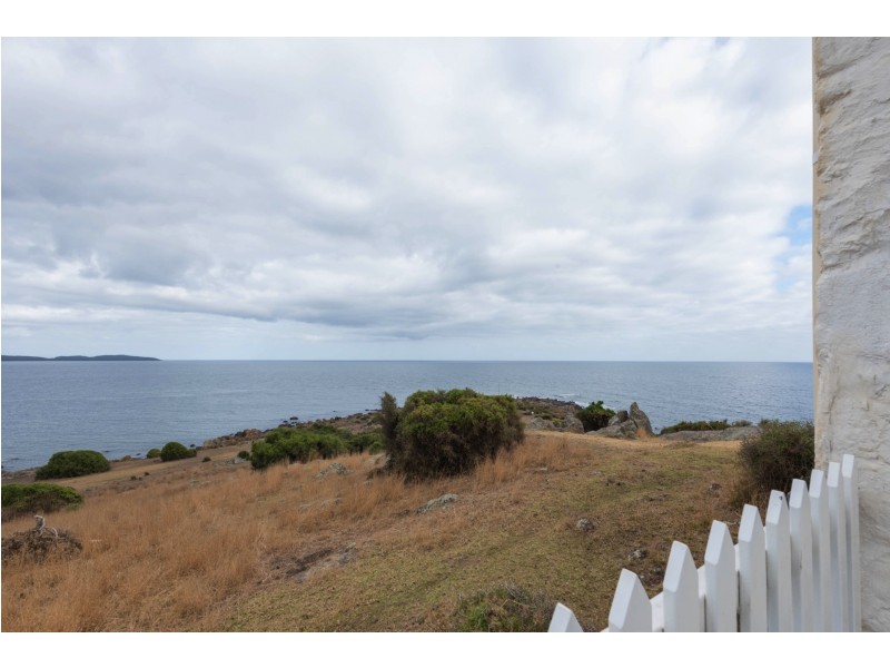 2 Sandy Court, Low Head TAS 7253