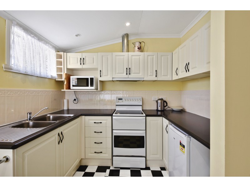 16 Russell St, Evandale TAS 7212