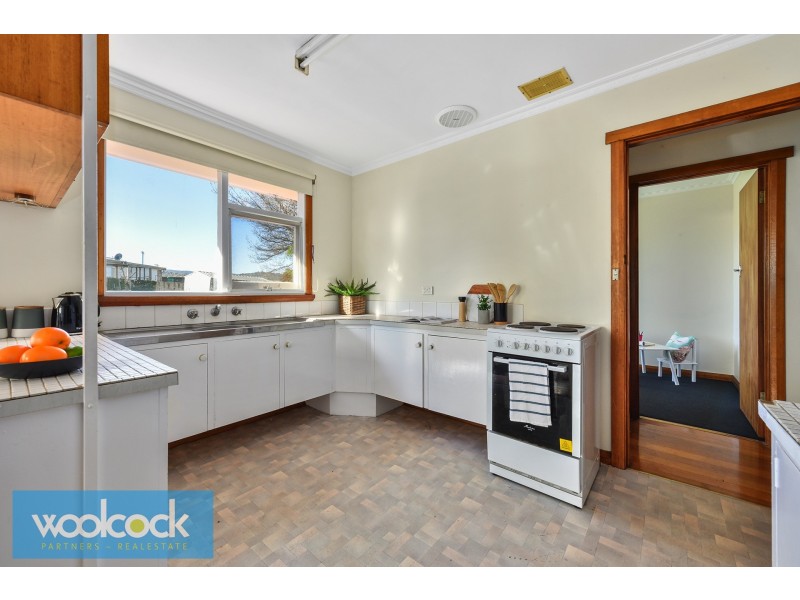 6 Egan St, Newnham TAS 7248