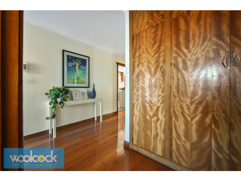 6 Egan St, Newnham TAS 7248