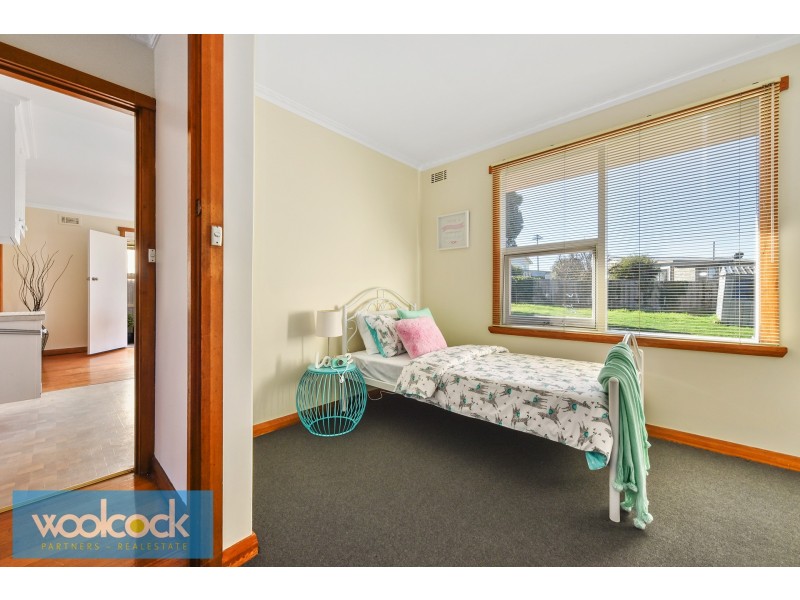 6 Egan St, Newnham TAS 7248