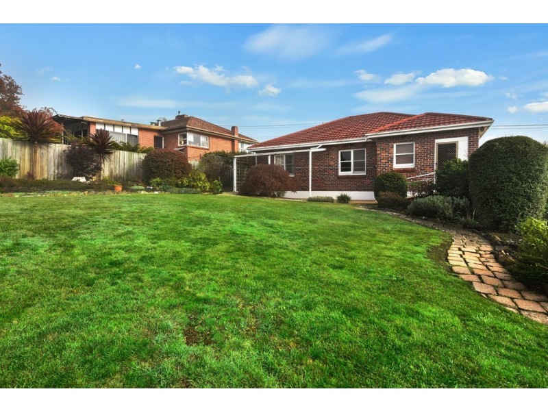 1 Pomona Rd, Riverside TAS 7250