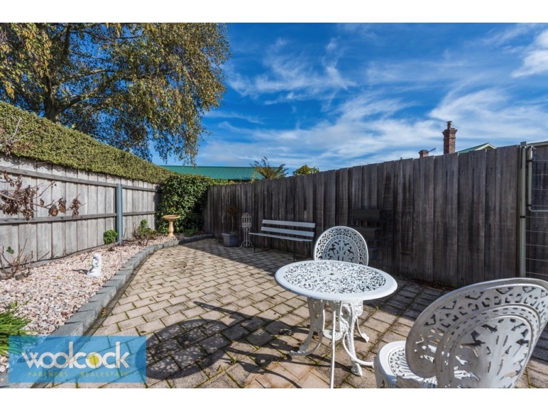 2/13 College St, Newstead TAS 7250