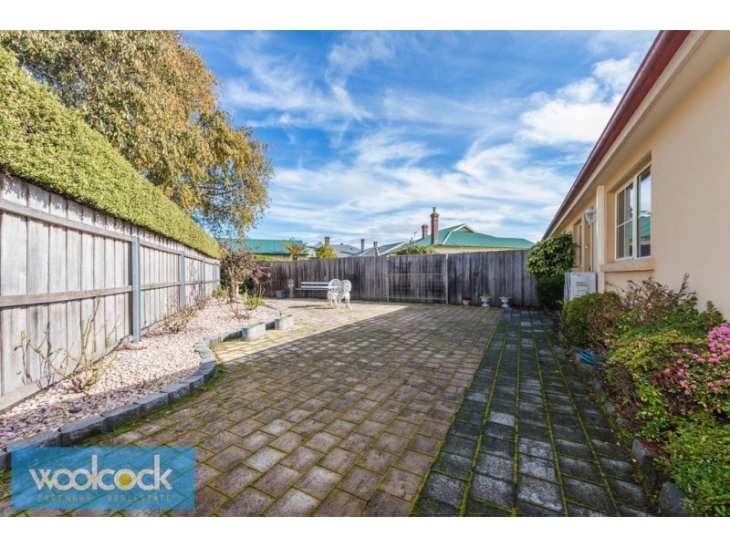 2/13 College St, Newstead TAS 7250